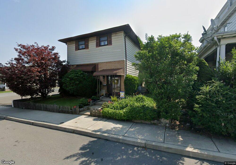 241 S Kennedy Dr, McAdoo, PA 18237 - photo 1