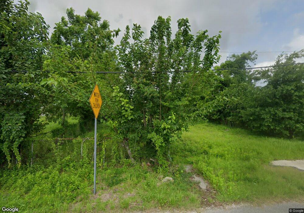 104 S Lyons St, Lake Charles, LA 70601 - photo 1