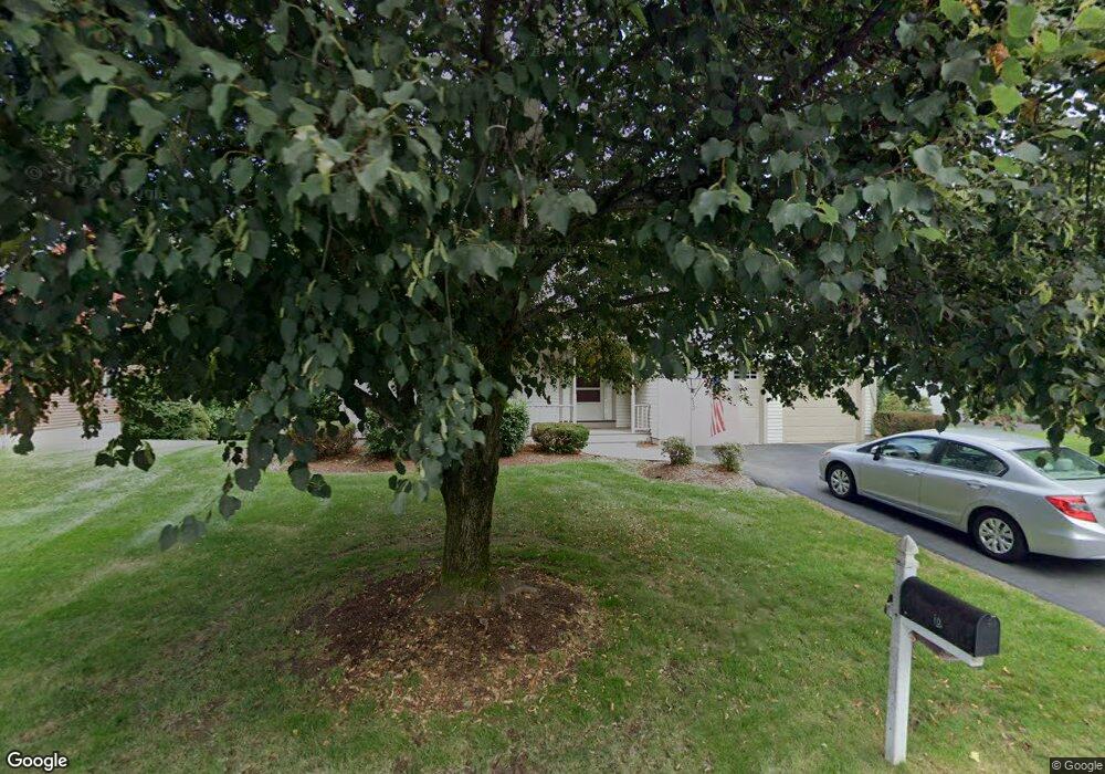 10 Southfield Dr, Nashua, NH 03064 - photo 1