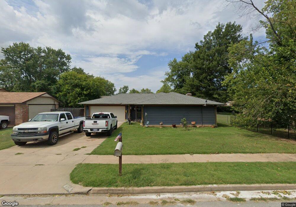 4304 S Elm St, Broken Arrow, OK 74011 - photo 1