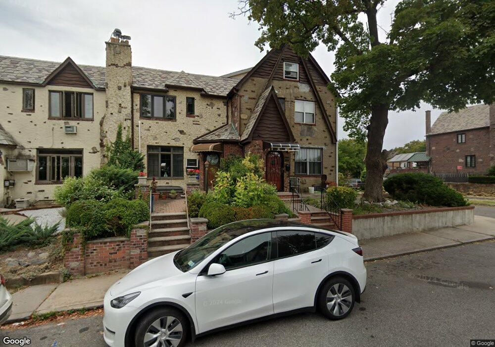 4602 193rd St, Flushing, NY 11358 - photo 1