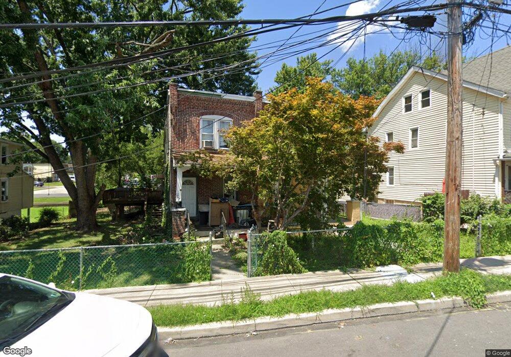 1305 Worrell St, Crum Lynne, PA 19022 - photo 1