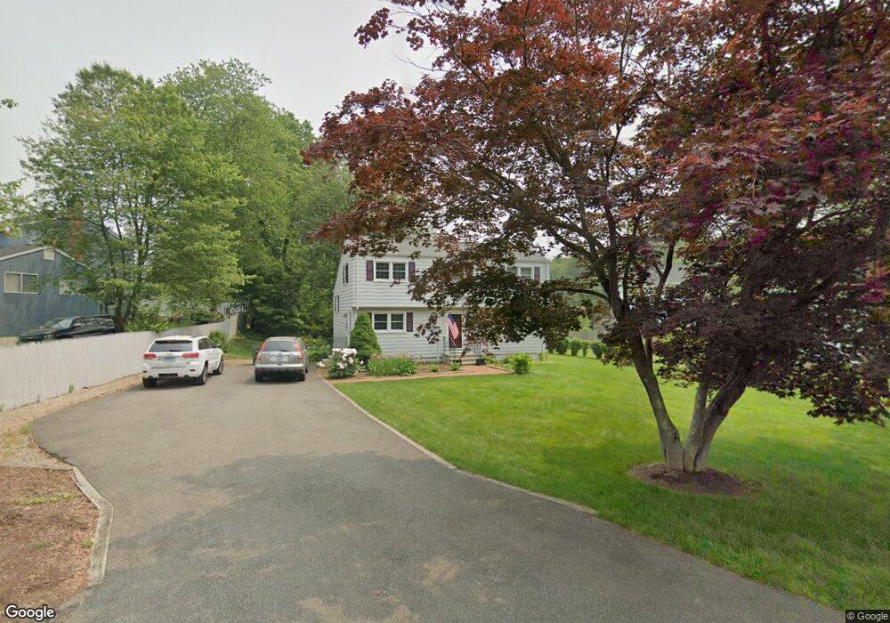 427 Reid St, Fairfield, CT 06824 - photo 1