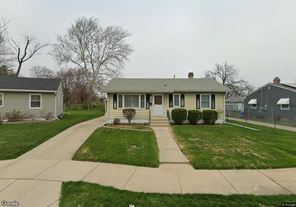 1061 N Pleasure Ct, Aurora, IL 60506 - photo 1