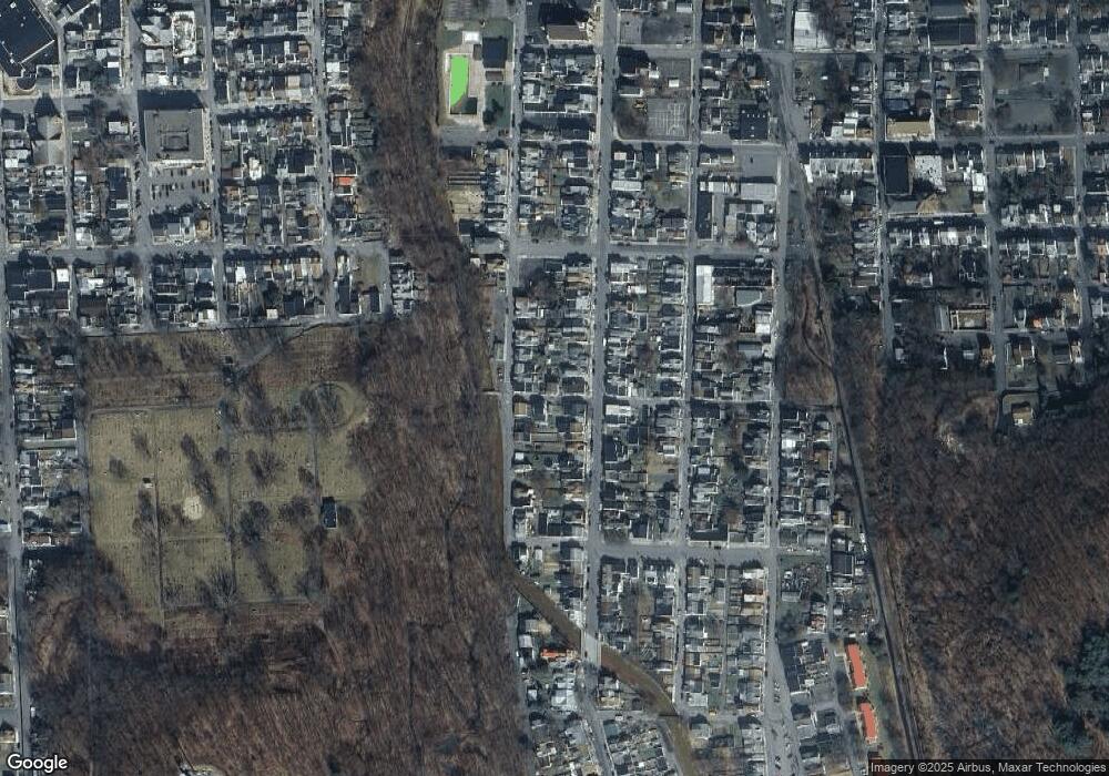 417 E Spruce St, Shamokin, PA 17872 - photo 1