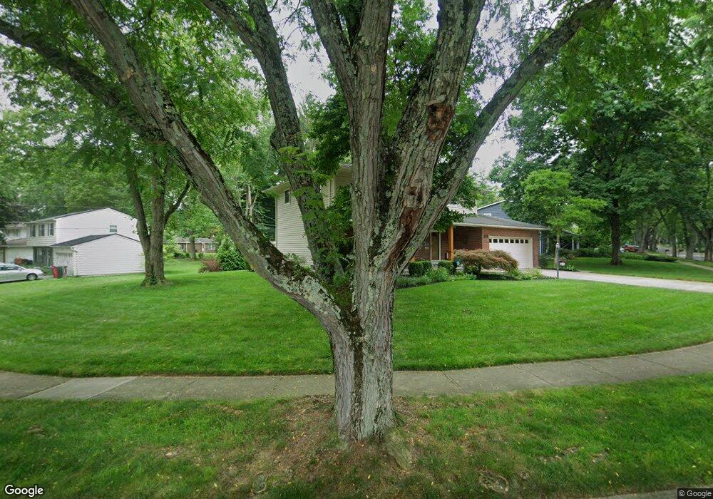 6181 Middlebury Dr E, Worthington, OH 43085 - photo 1