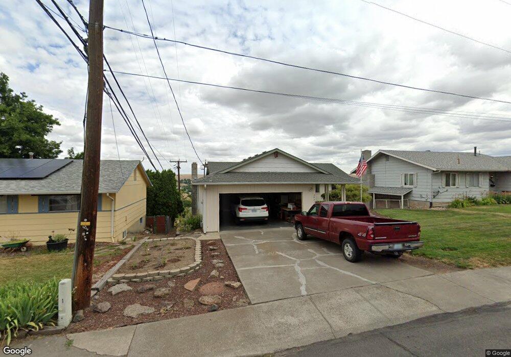 2425 SW Ladow Ave, Pendleton, OR 97801 - photo 1