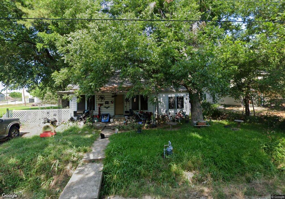 103 Elm St, Bonham, TX 75418 - photo 1