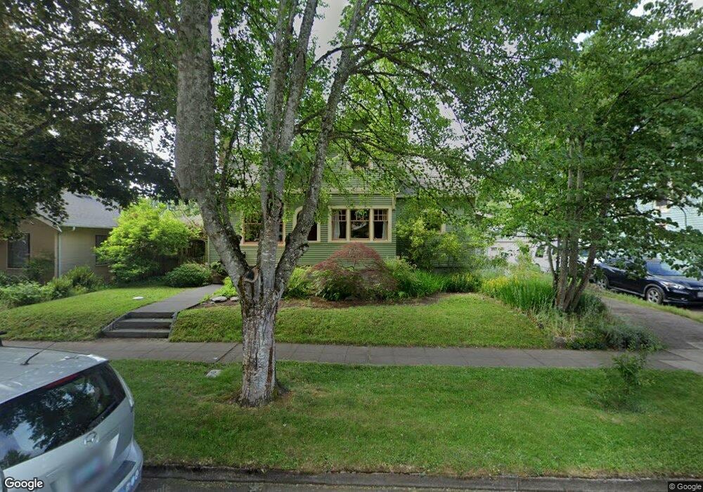 1050 W Broadway, Eugene, OR 97402 - photo 1