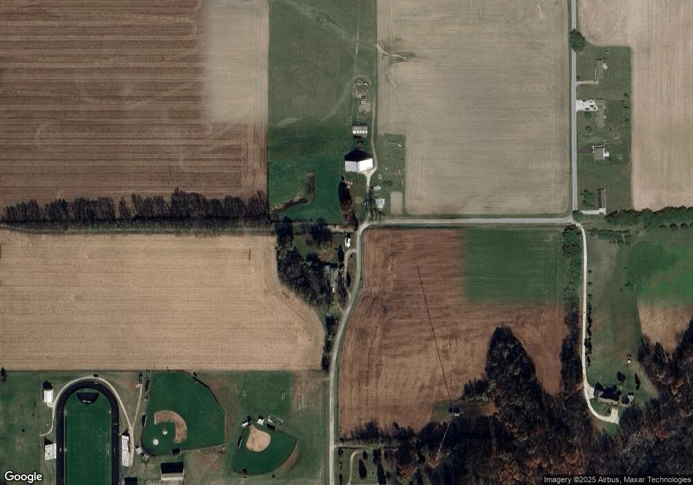 612 N Trojan Complex Rd, Covington, IN 47932 - photo 1