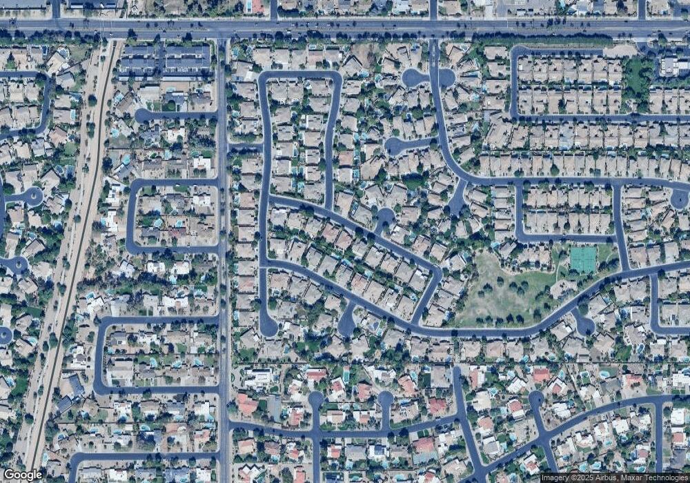 129 E Louis Way, Tempe, AZ 85284 - photo 1