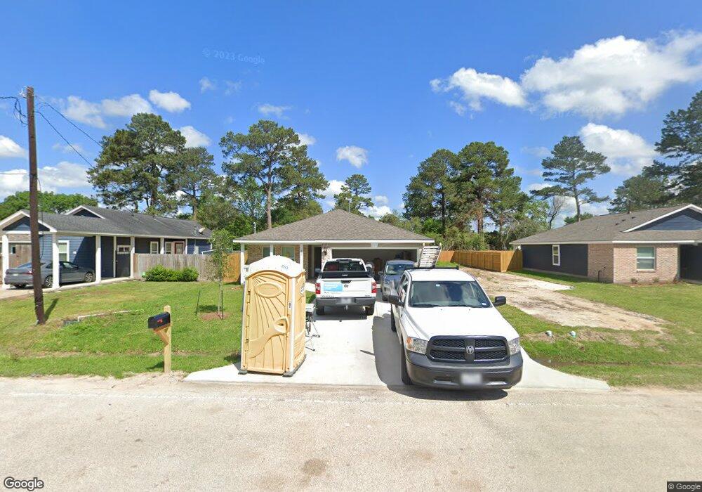 613 Foster St, Tomball, TX 77375 - photo 1