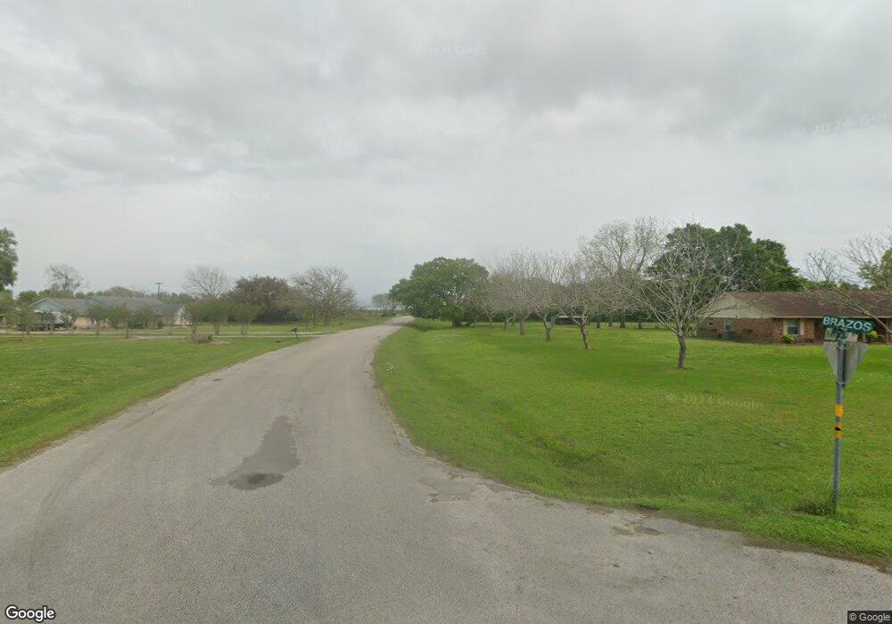 3 Navidad St, Bay City, TX 77414 - photo 1