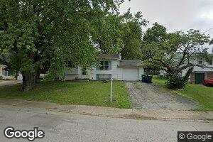 3205 E Robin Dr, Decatur, IL 62526
