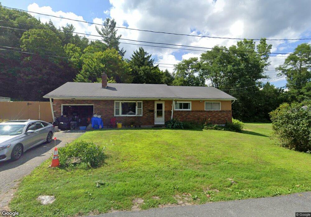 364 Gifford Rd, White River Junction, VT 05001 - photo 1