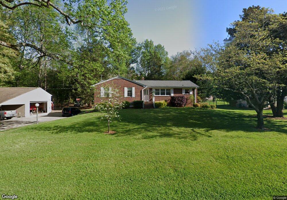 209 Hawthorne Dr, Simpsonville, SC 29680 - photo 1