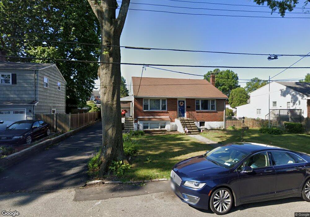 42 Fieldcrest Rd, Tuckahoe, NY 10707 - photo 1