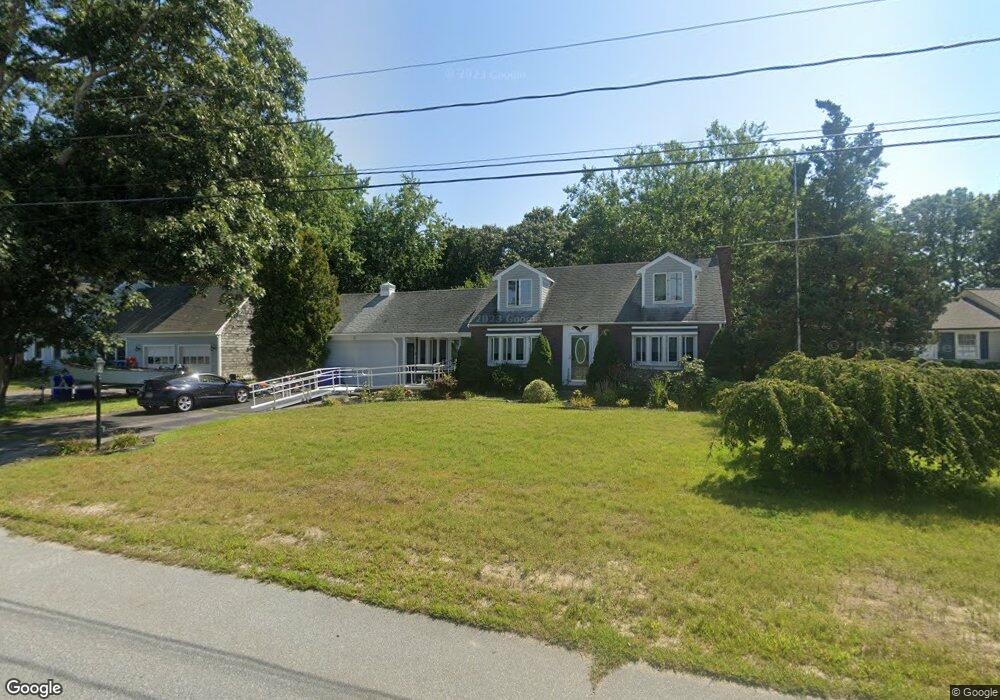 24 Gilder Rd, Buzzards Bay, MA 02532 - photo 1