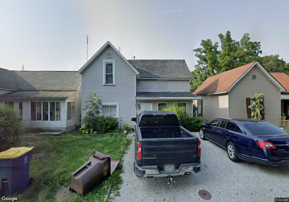 921 W Wabash St, Bluffton, IN 46714 - photo 1