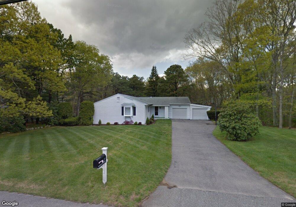 27 Sherwood Dr, Westerly, RI 02891 - photo 1