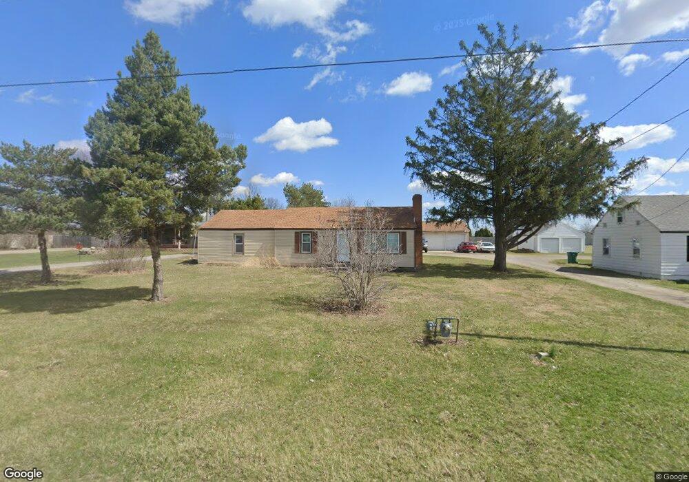 1824 Stewart Rd, Lima, OH 45801 - photo 1