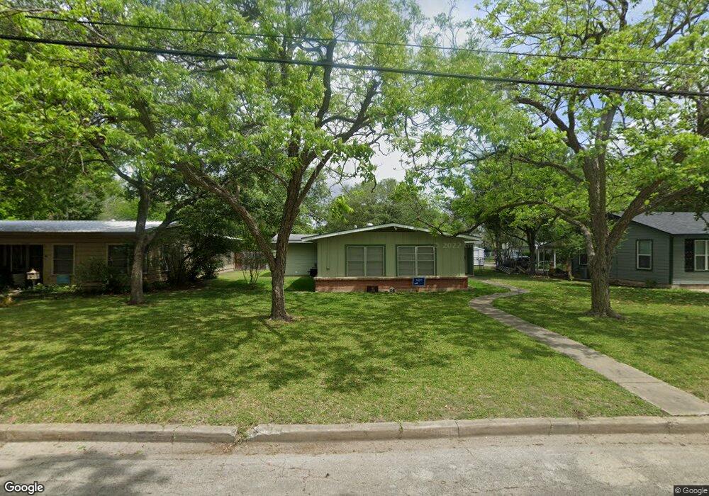 1016 E Humphreys St, Seguin, TX 78155 - photo 1