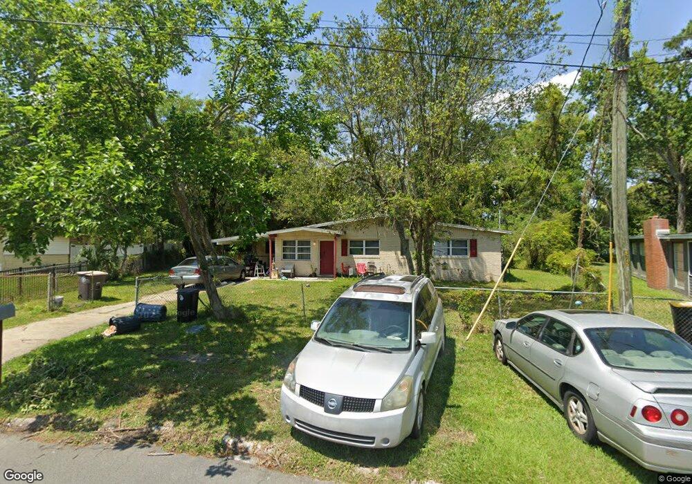 6751 Peter Rabbit Dr N, Jacksonville, FL 32210 - photo 1