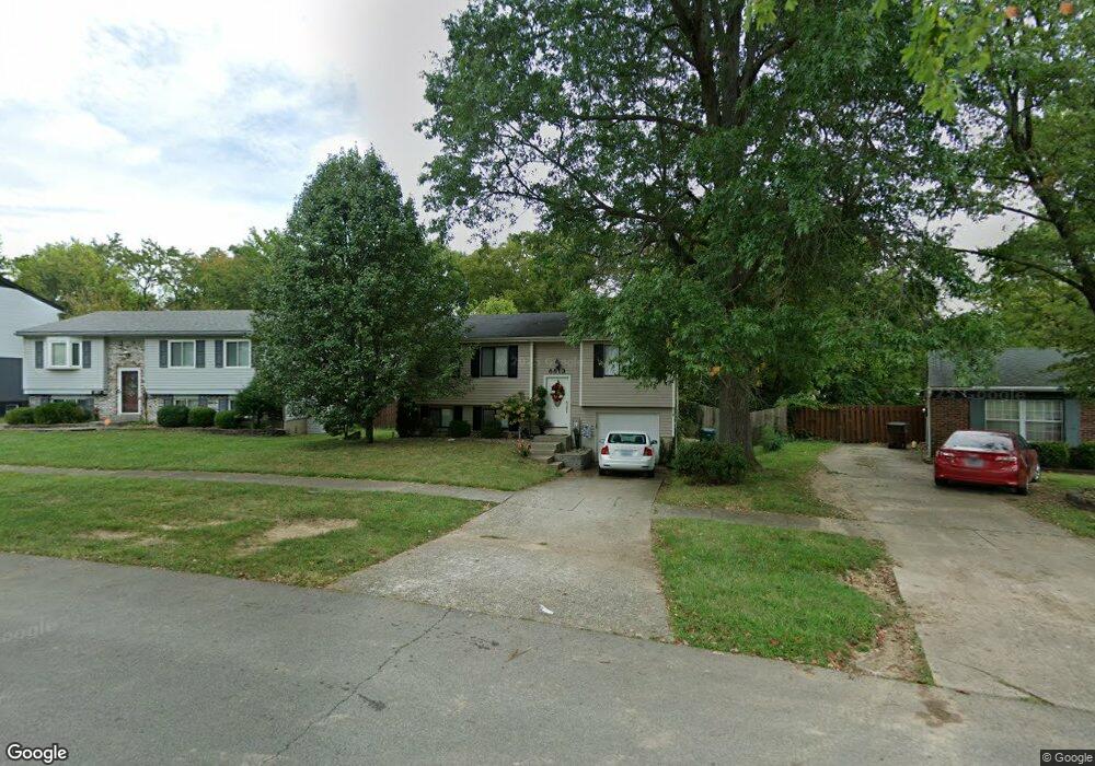 8813 Old Ironsides Dr, Louisville, KY 40228 - photo 1