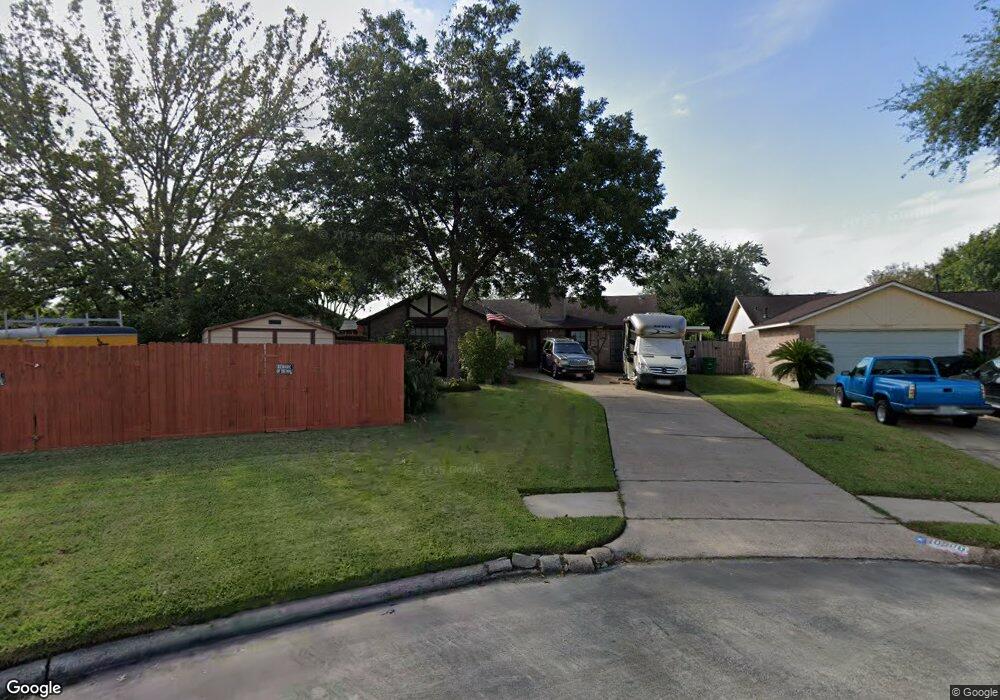 10906 Gulf Bridge Cir, Houston, TX 77075 - photo 1