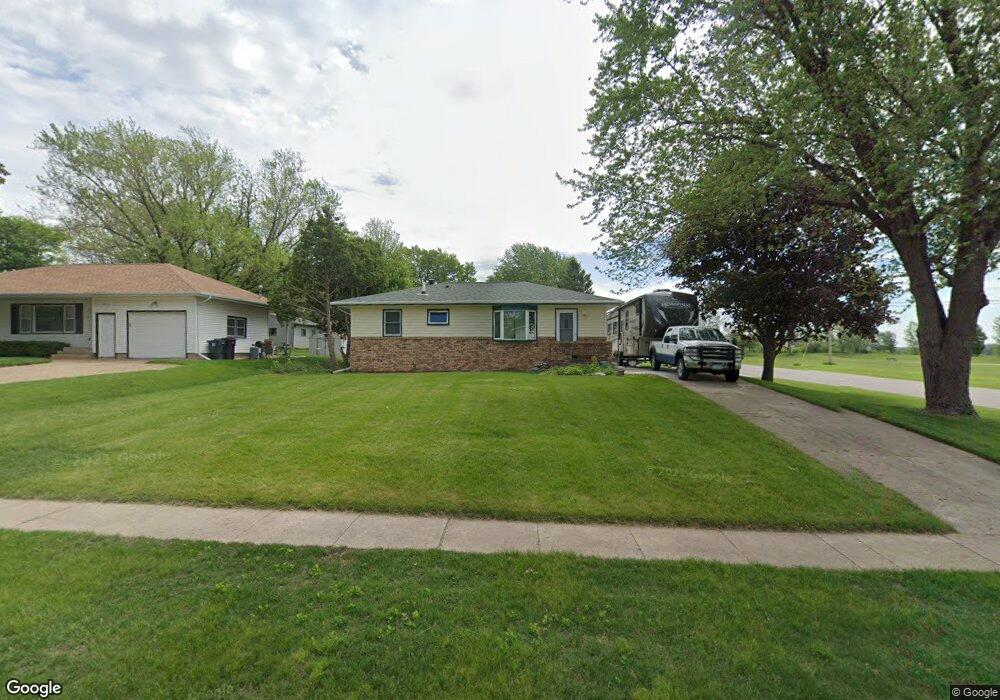4322 Rownd St, Cedar Falls, IA 50613 - photo 1