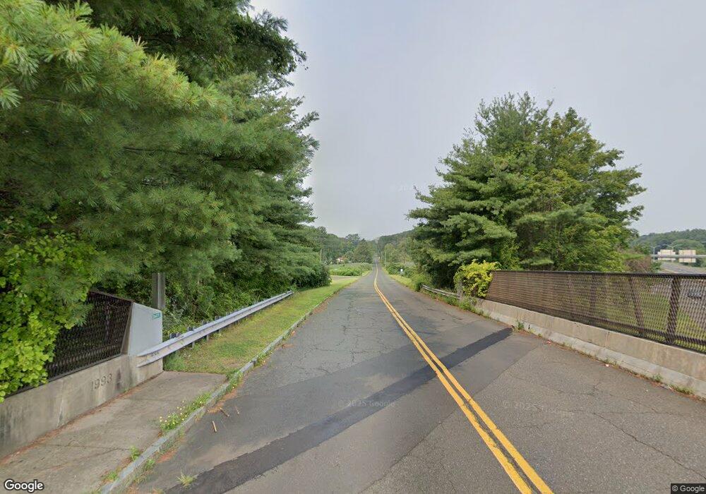 380 Burnham St W, Manchester, CT 06042 - photo 1