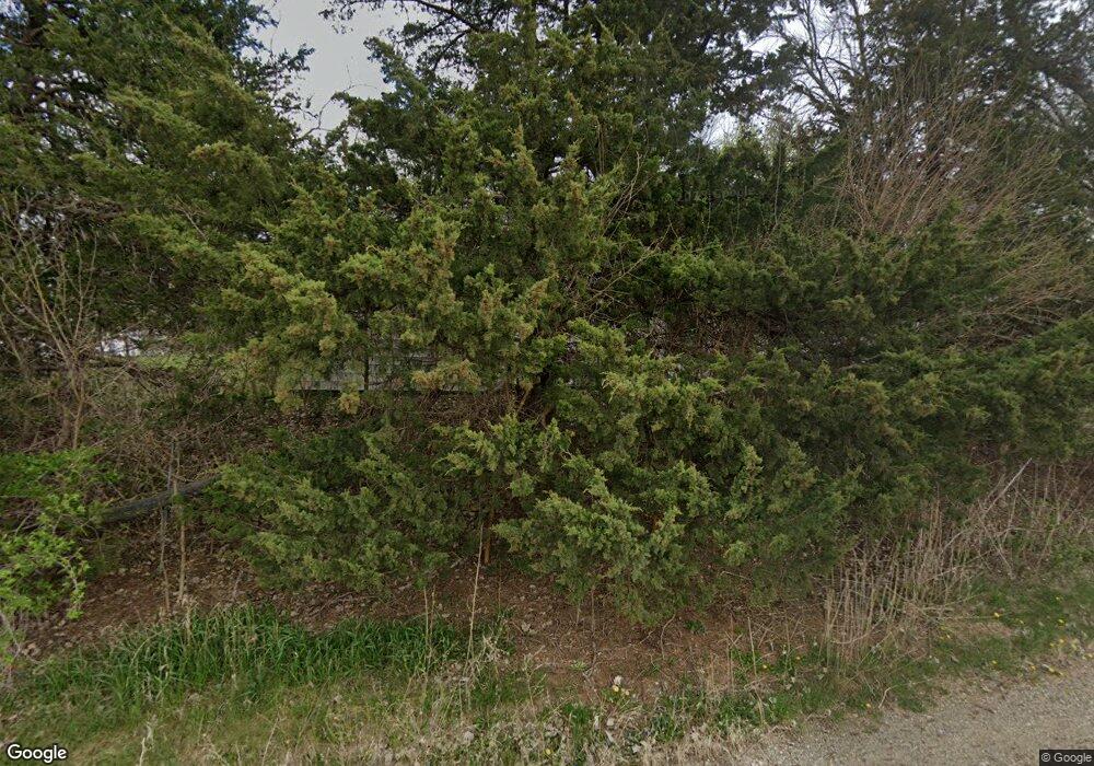 2820 W 60th St S, Newton, IA 50208 - photo 1