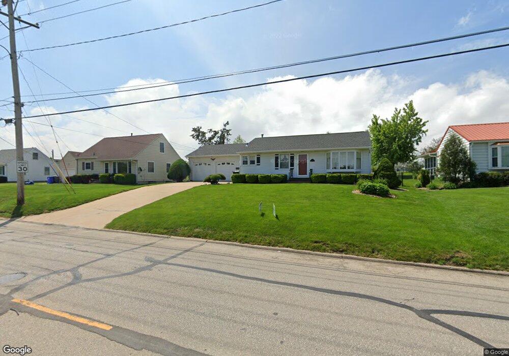 31 Wilson Ave SW, Cedar Rapids, IA 52404 - photo 1