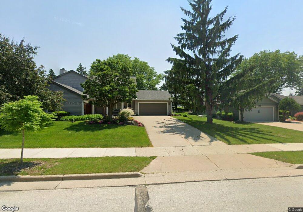 1721 Stardust Dr, Waukesha, WI 53186 - photo 1
