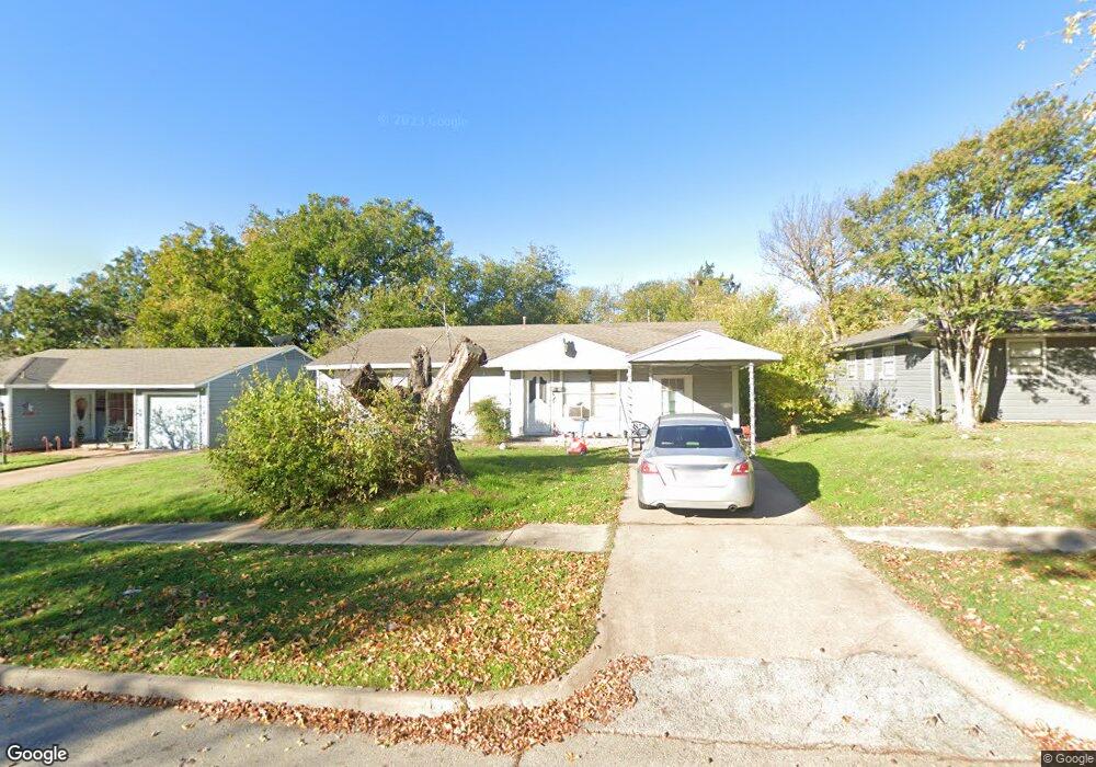 1230 SW 5th St, Grand Prairie, TX 75051 - photo 1