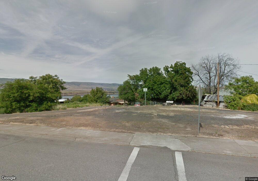 1915 E 9th St, the Dalles, OR 97058 - photo 1