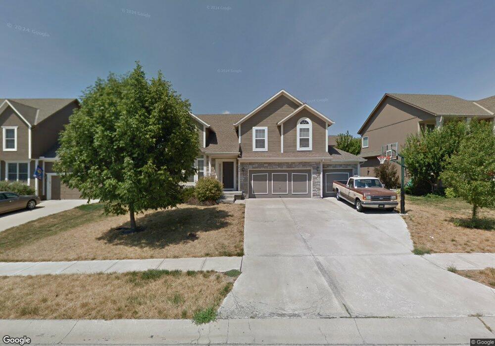 5834 Woodstock St, Shawnee, KS 66218 - photo 1