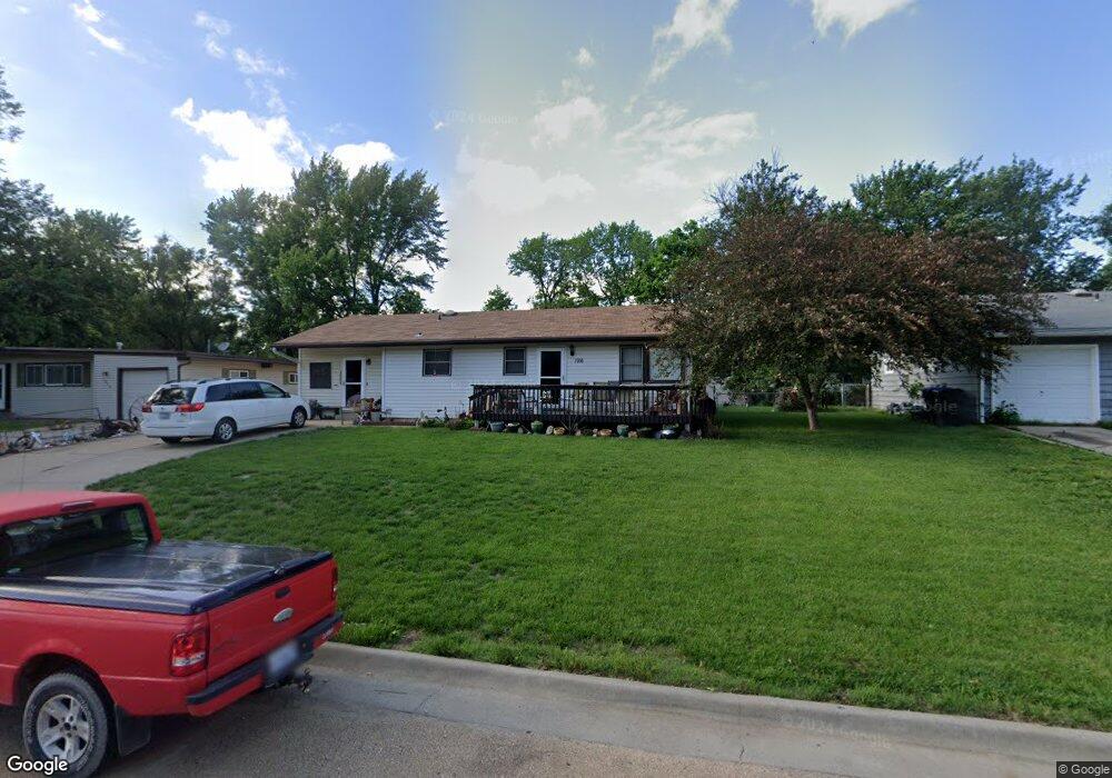 1916 SW Harp Place, Topeka, KS 66611 - photo 1
