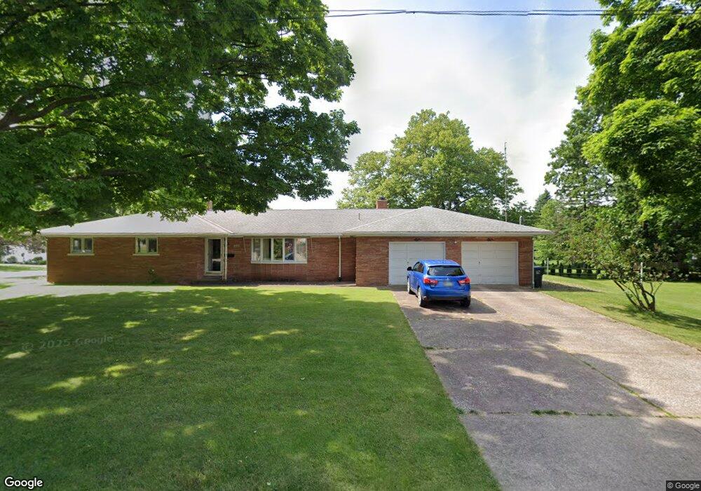 3640 Meadow Dr, Erie, PA 16506 - photo 1