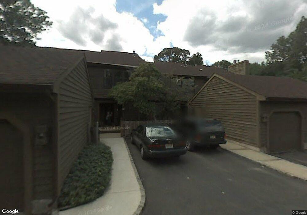 72 Laurel Hollow Ct, Edison, NJ 08820 - photo 1