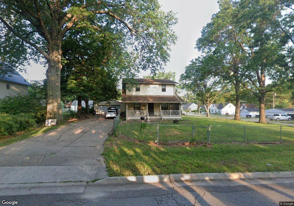 801 SW MacVicar Ave, Topeka, KS 66606 - photo 1