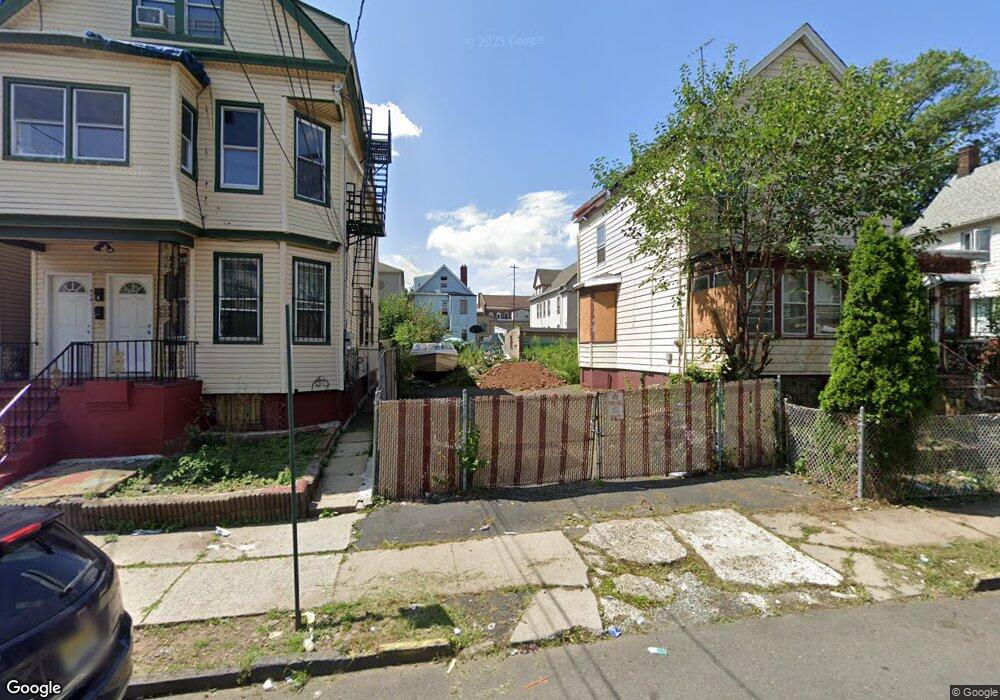 942 Flora St unit 2, Elizabeth, NJ 07201 - photo 1