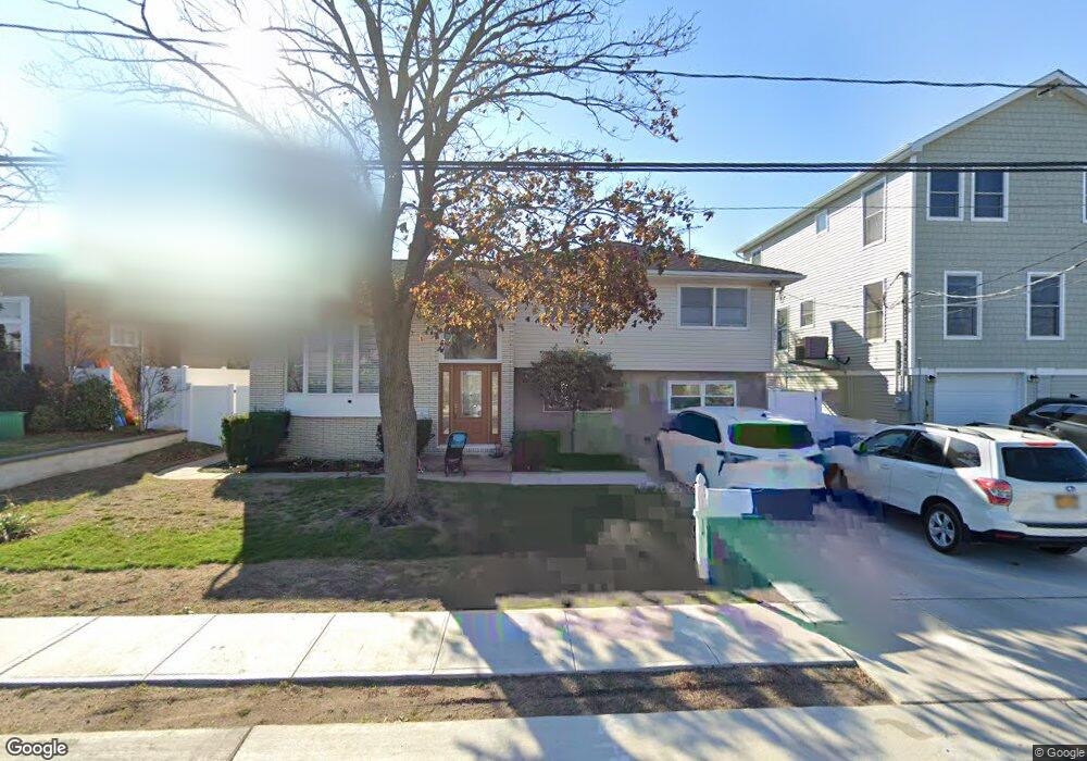 198 California Place S, Island Park, NY 11558 - photo 1