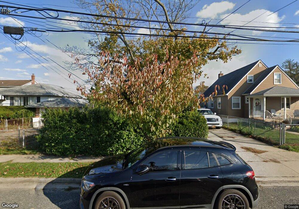 3151 4th St, Oceanside, NY 11572 - photo 1