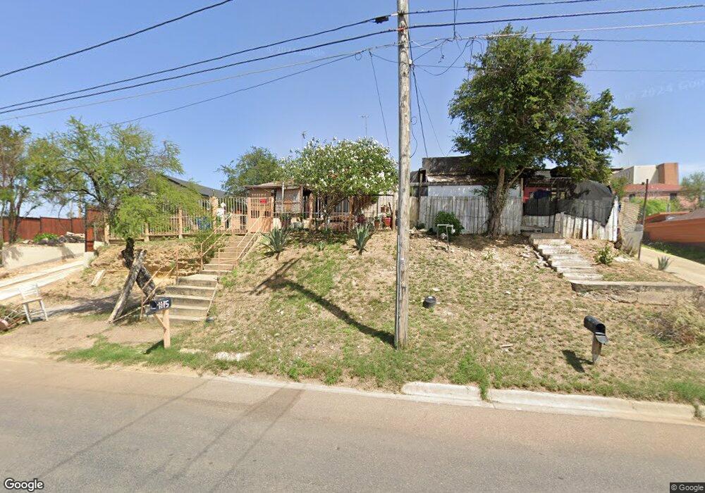 1615 Cedar Ave, Laredo, TX 78040 - photo 1