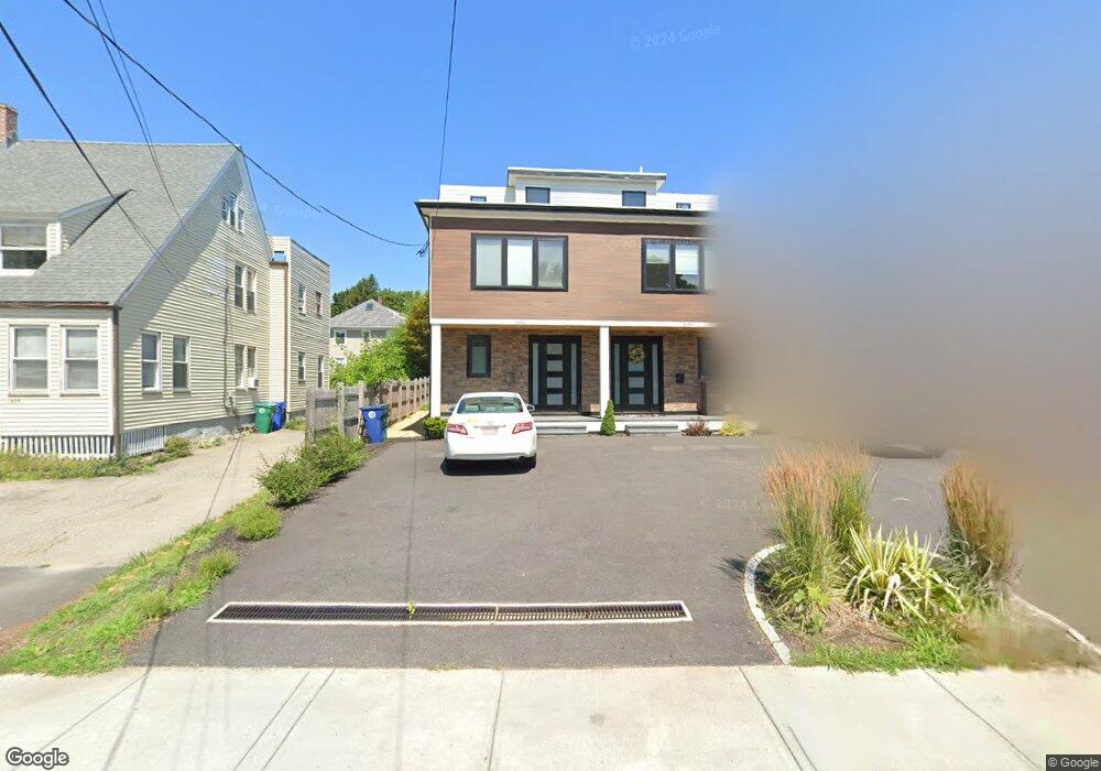 1659 Centre St unit 1, Newton, MA 02461 - photo 1