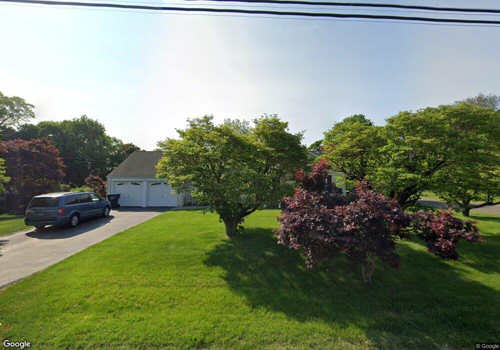 84 Lounsbury Rd, Trumbull, CT 06611 - photo 1