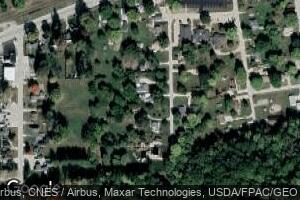 403 15th St, Rapids City, IL 61278