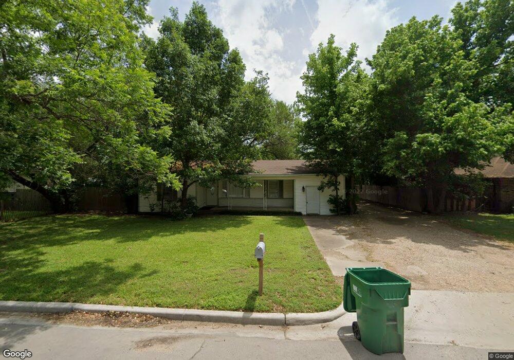 138 Brewster St, Robinson, TX 76706 - photo 1