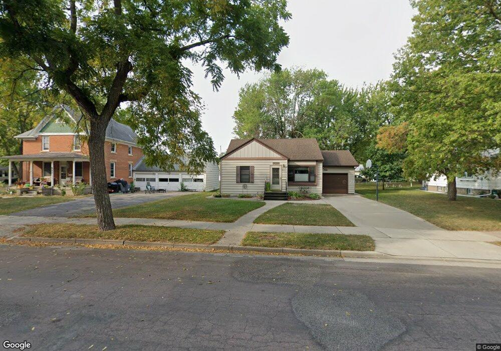 809 N Franklin St, New Ulm, MN 56073 - photo 1